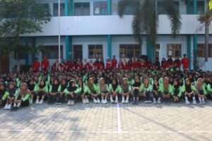 Foto bersama setelah kegiatan senam aksi bergizi