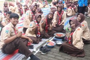 makan bersama siswa