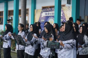 Bangkit Bersama! Guru Hebat Indonesia Kuat"