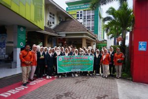 Langkah Pasti Menuju Masa Depan dalam kegiatan Kunjungan Industri 